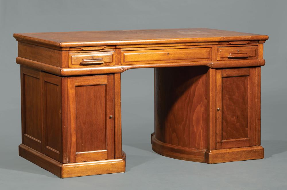 AMERICAN OAK WOOTEN ROTARY DESKAmerican 31bbbe