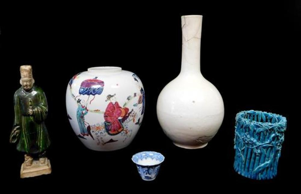 ASIAN: FIVE CHINESE CERAMIC PIECES,