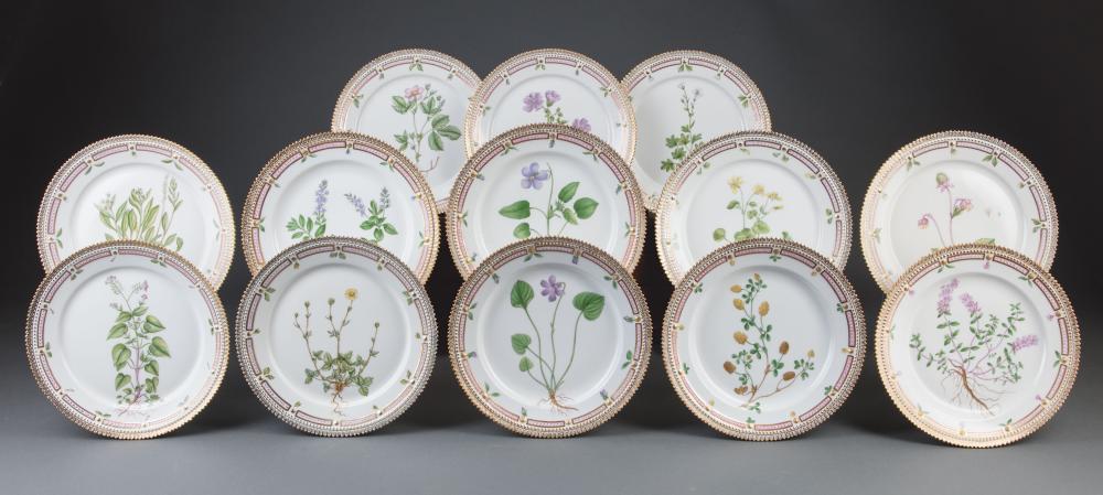 ROYAL COPENHAGEN FLORA DANICA  31bd8c