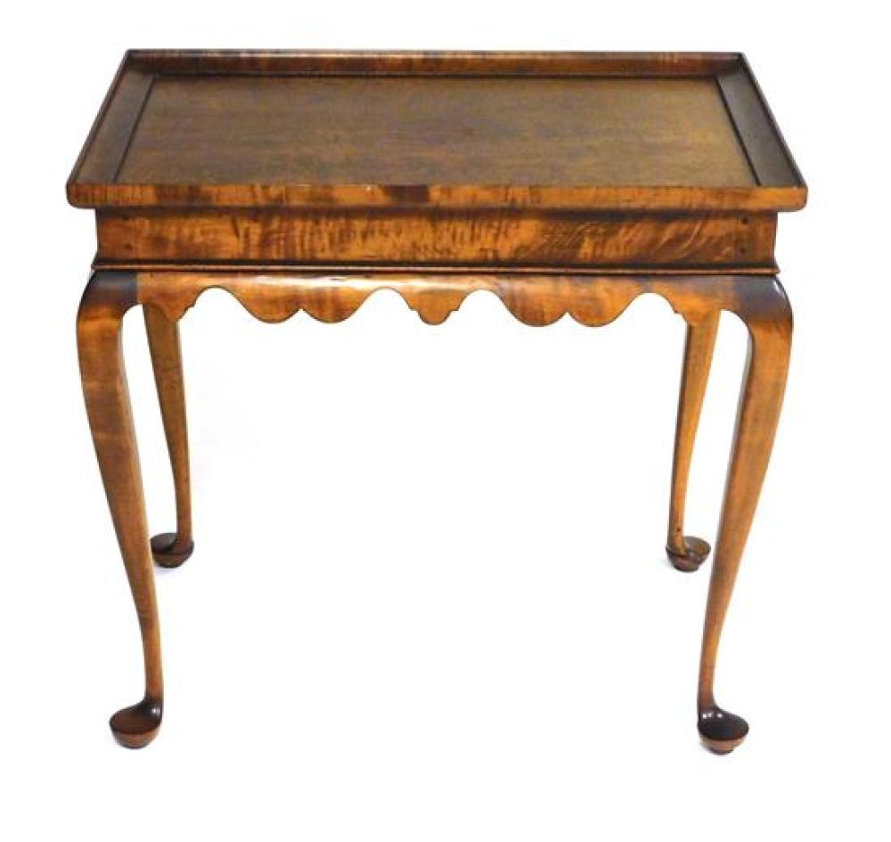 QUEEN ANN STYLE TEA TABLE, FIGURED