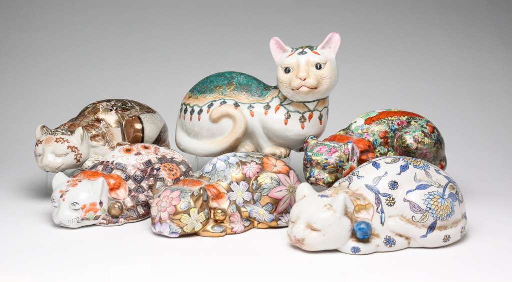 SIX CHINESE PORCELAIN CAT FIGURES  3197ee