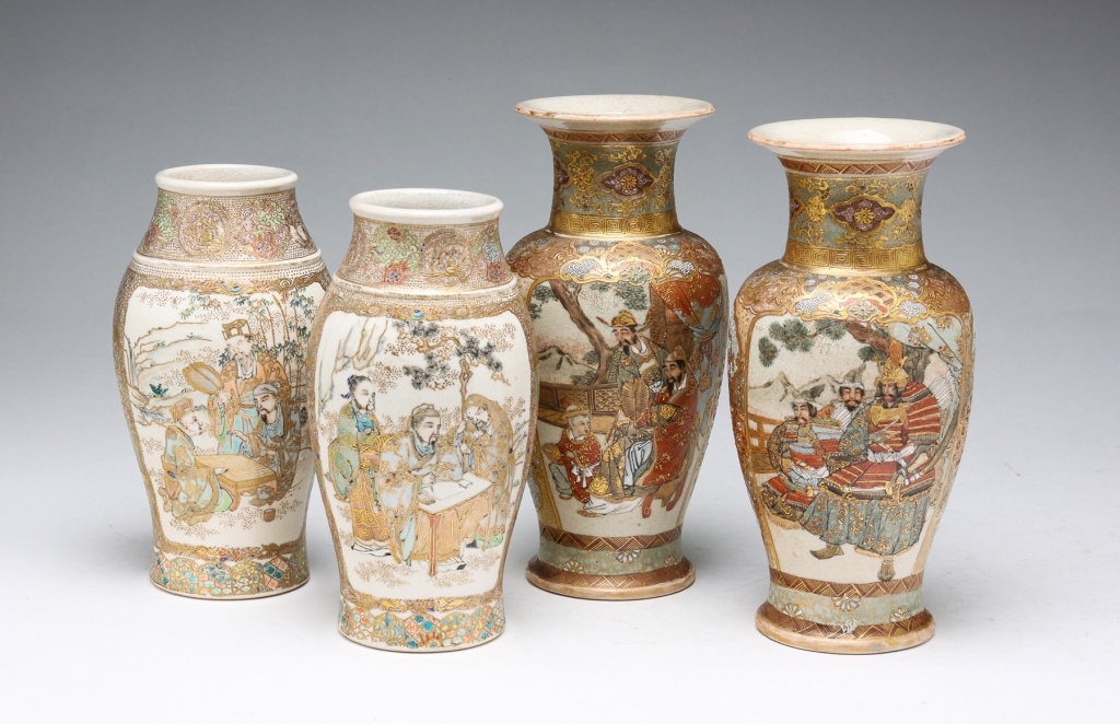 FOUR JAPANESE SATSUMA VASES Meiji 3197e7