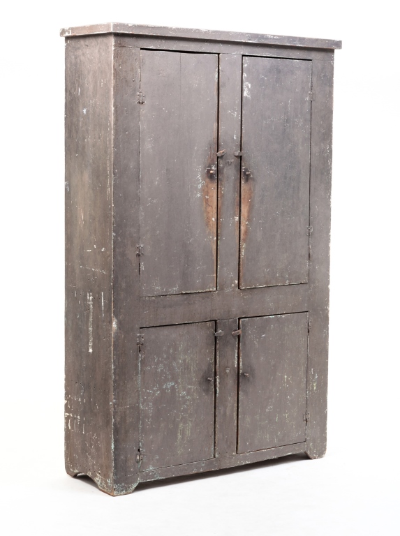 AMERICAN COUNTRY WALL CUPBOARD. Late