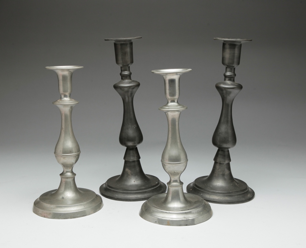 TWO PAIR OF AMERICAN PEWTER CANDLESTICKS  319adf