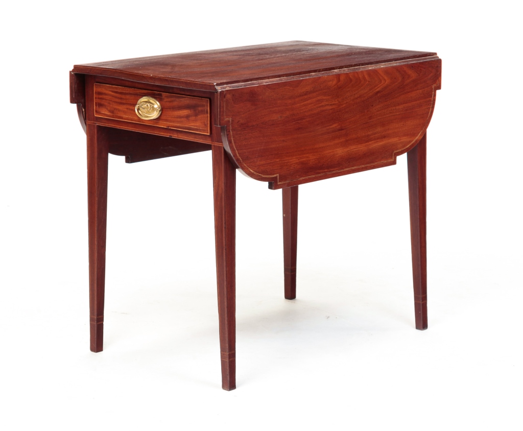 AMERICAN HEPPLEWHITE PEMBROKE TABLE.