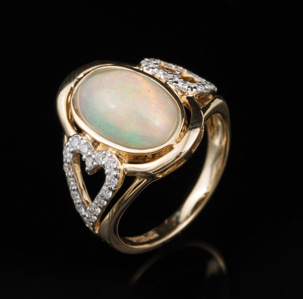 YELLOW GOLD OPAL AND DIAMOND RING14 319cb1