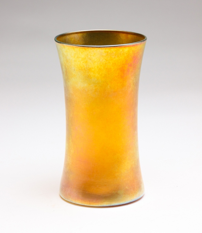 TIFFANY FAVRILE ART GLASS VASE.