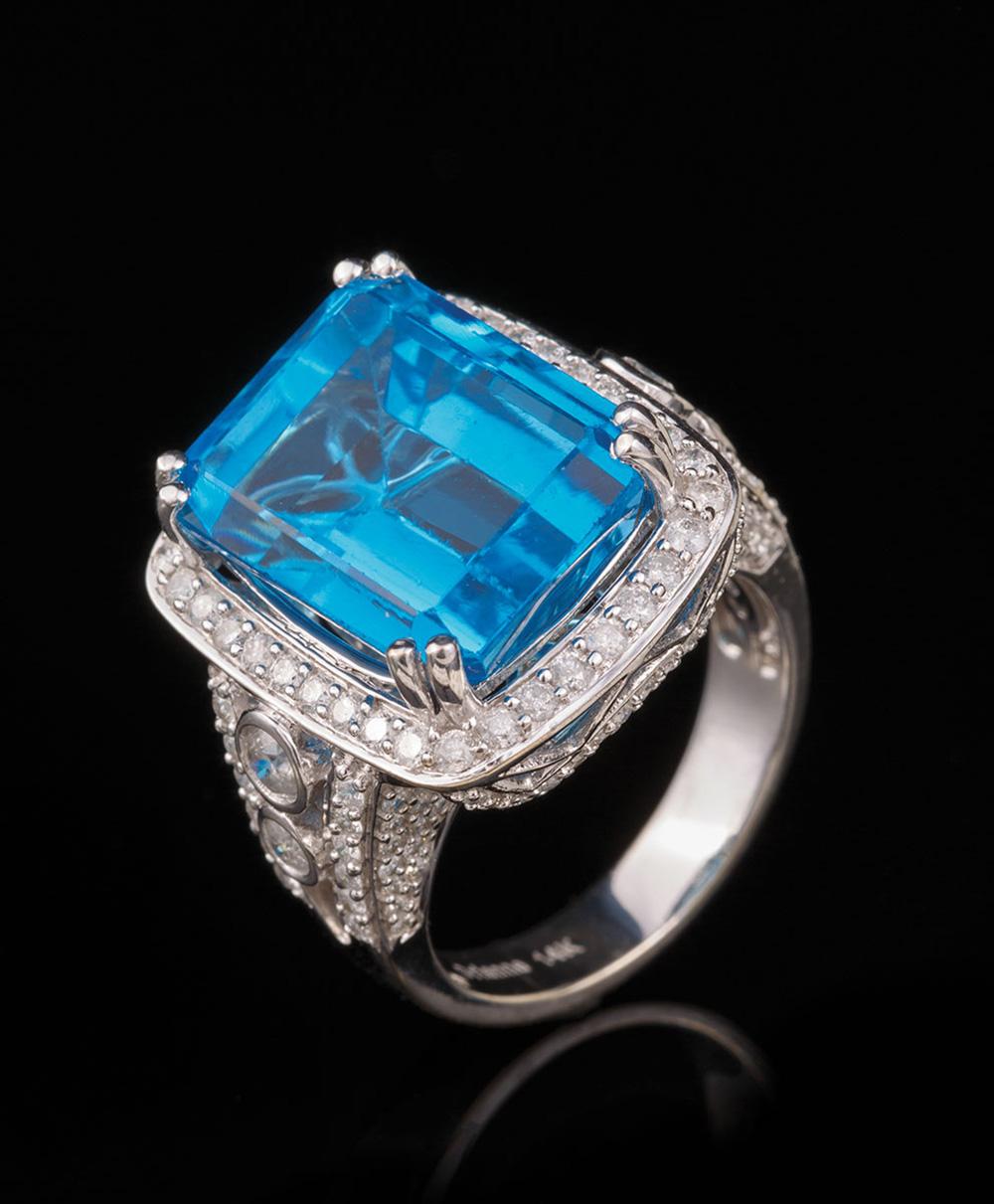 WHITE GOLD, BLUE TOPAZ AND DIAMOND