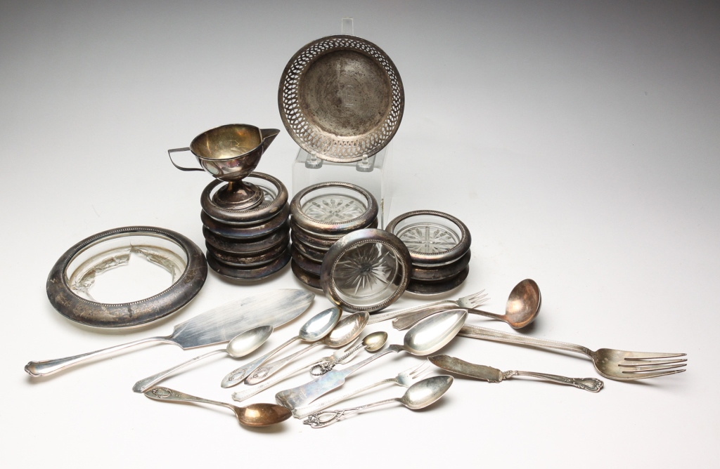 STERLING SILVER FLATWARE AND ACCESSORIES.