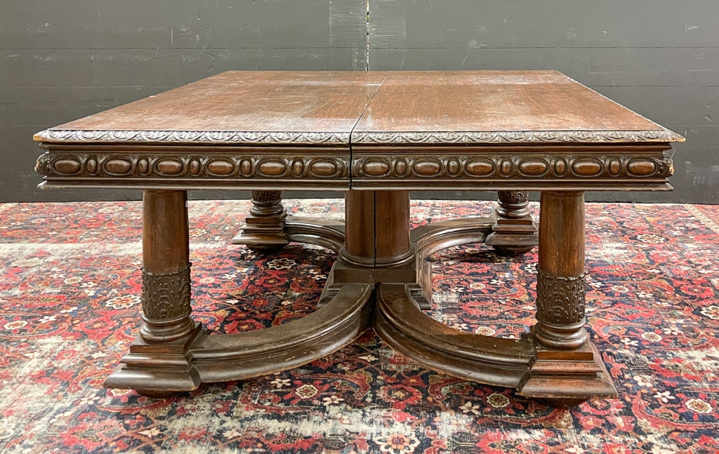 MONUMENTAL AMERICAN DINING TABLE  319e07