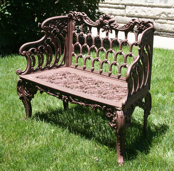 Victorian cast iron garden bench  4f640