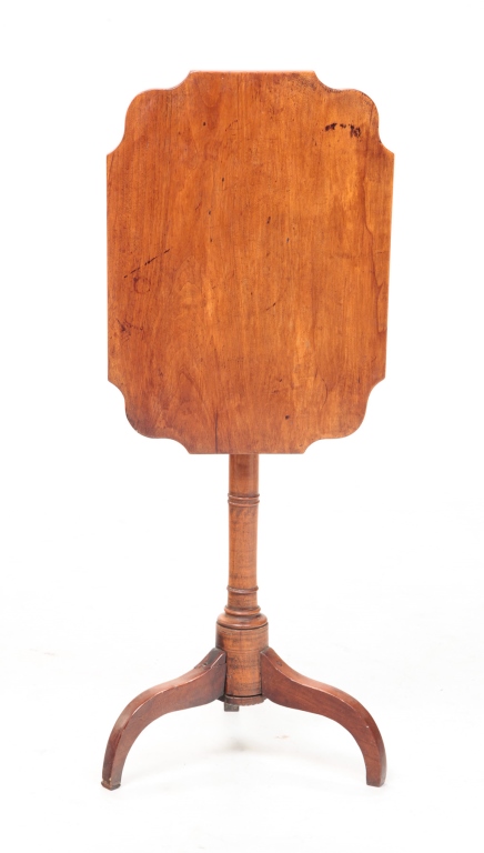 AMERICAN TILT TOP CANDLE STAND  319eaf