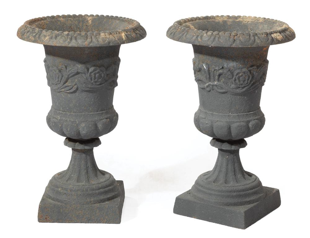 PAIR OF CAST IRON CAMPAGNA FORM