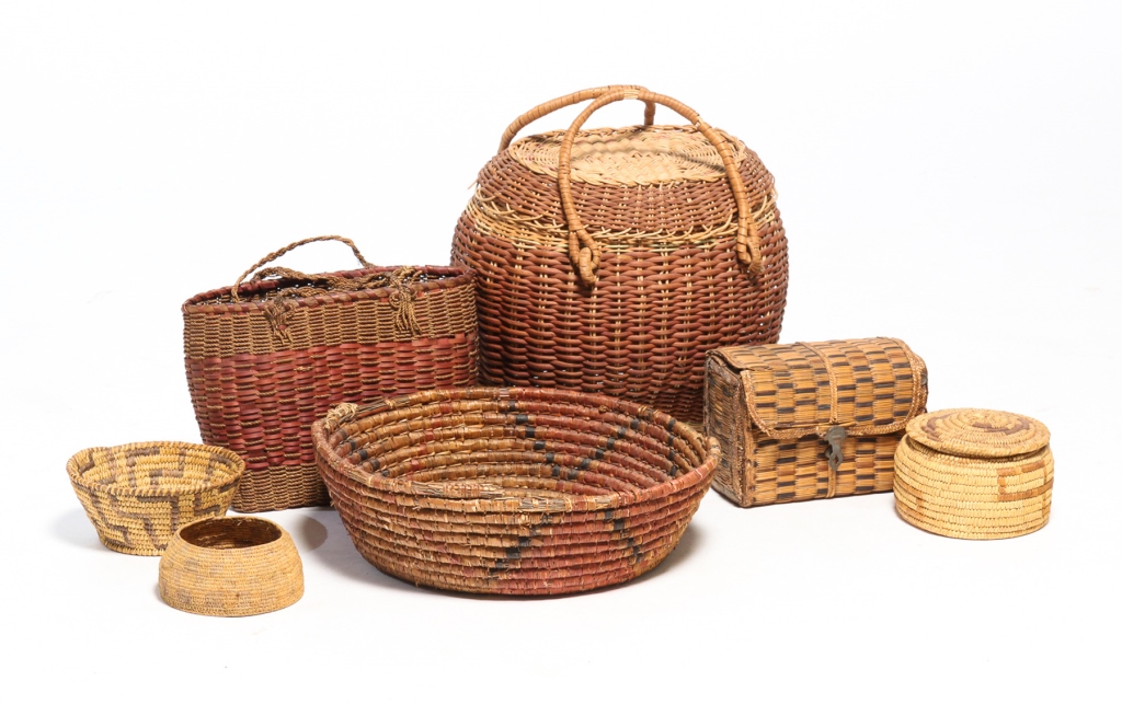 GROUP OF NATIVE AMERICAN BASKETS  319fa9