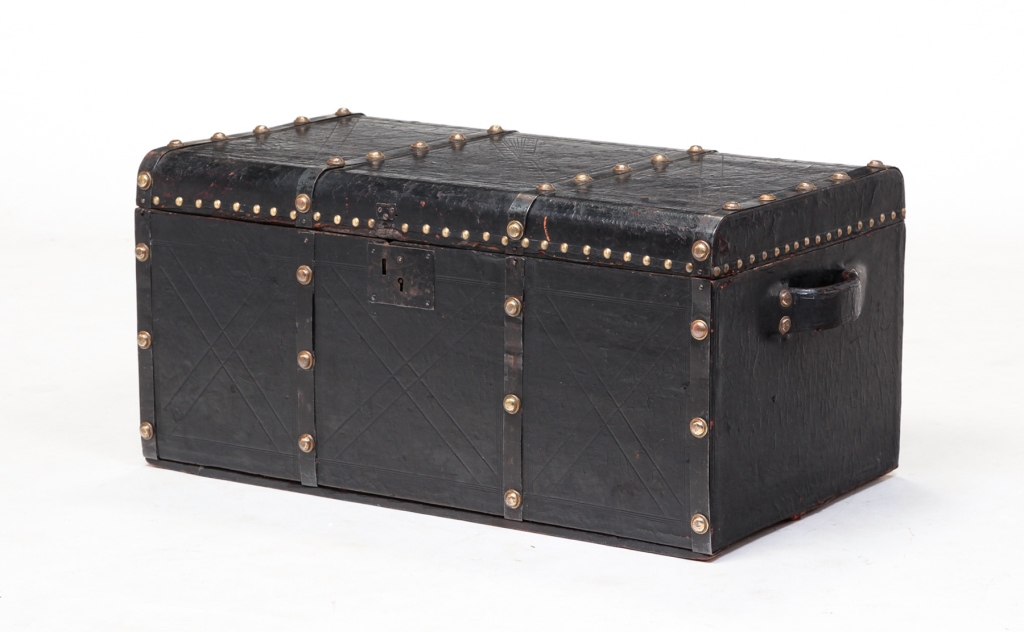 AMERICAN TOOLED LEATHER BOUND TRUNK.