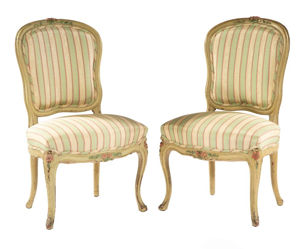 PAIR OF LOUIS XV STYLE SIDE CHAIRSPair 31a17a