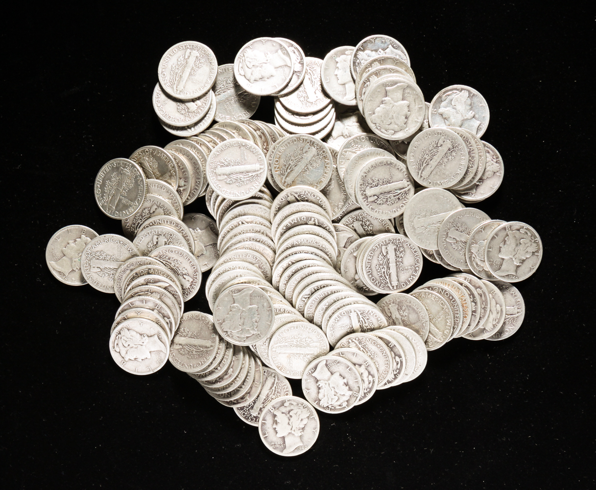 GROUP OF 150 SILVER MERCURY DIMES 31a239