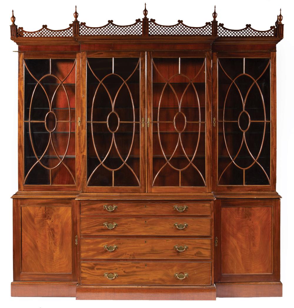 GEORGIAN MAHOGANY BREAKFRONT BOOKCASEAntique 31a2d9