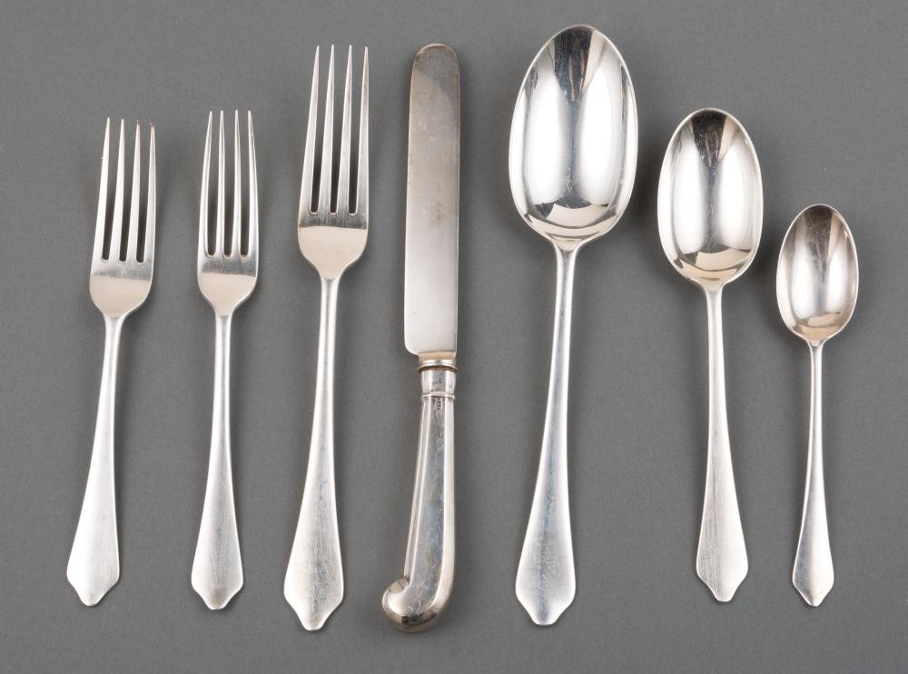 EDWARDIAN STERLING SILVER FLATWARE