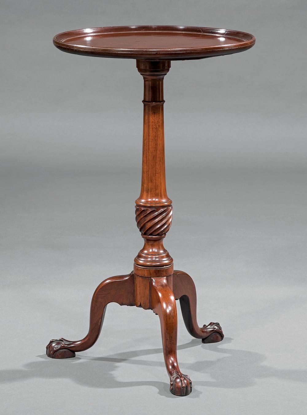 AMERICAN OR ENGLISH CARVED MAHOGANY 31a5ae