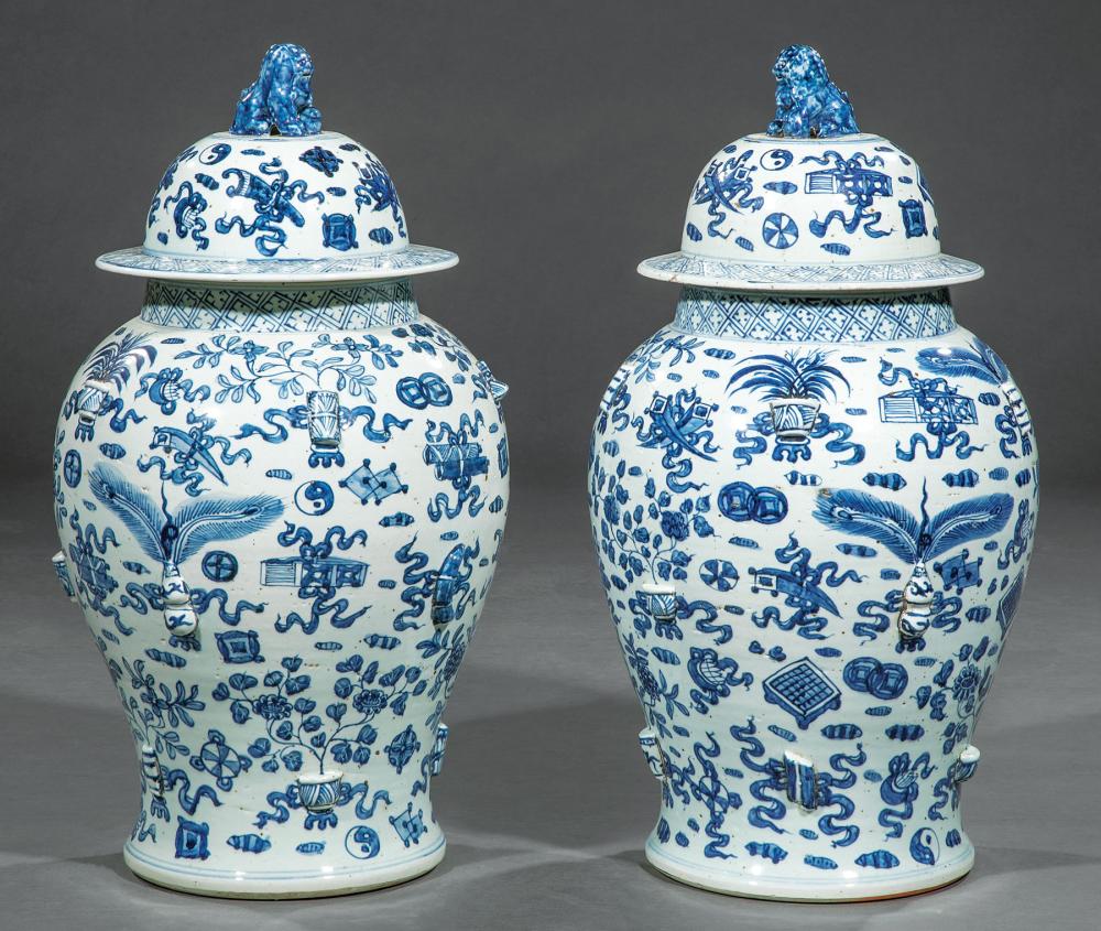 CHINESE BLUE AND WHITE PORCELAIN 31a65f
