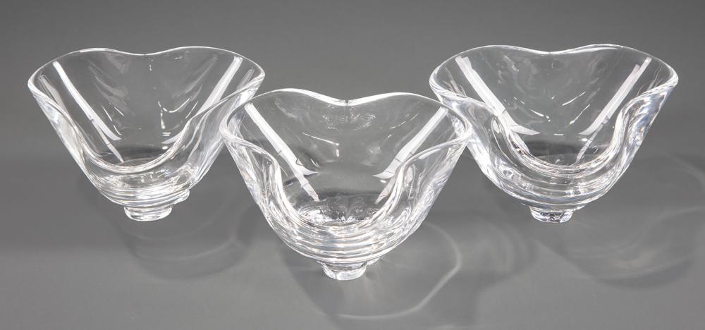 THREE STEUBEN GLASS TREFOIL BOWLSThree 31ce24