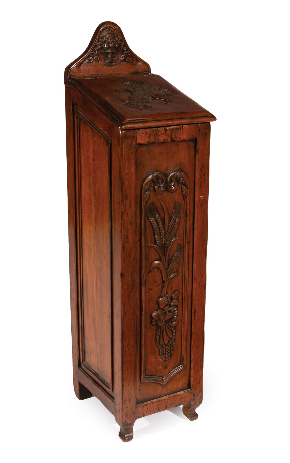 FRENCH PROVINCIAL CARVED FRUITWOOD 31cfaa