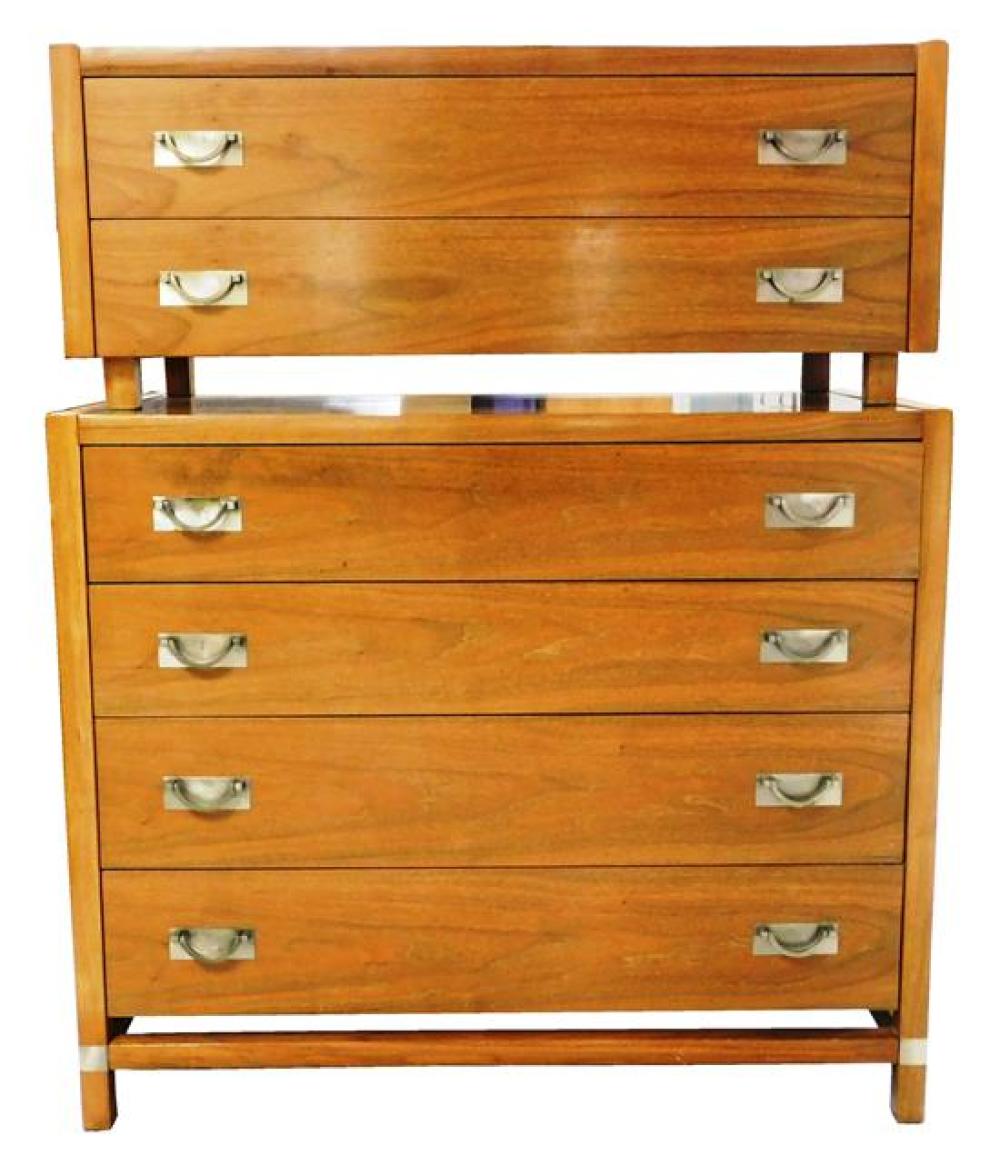 MID-CENTURY TUNG-SI CHEST ON CHEST