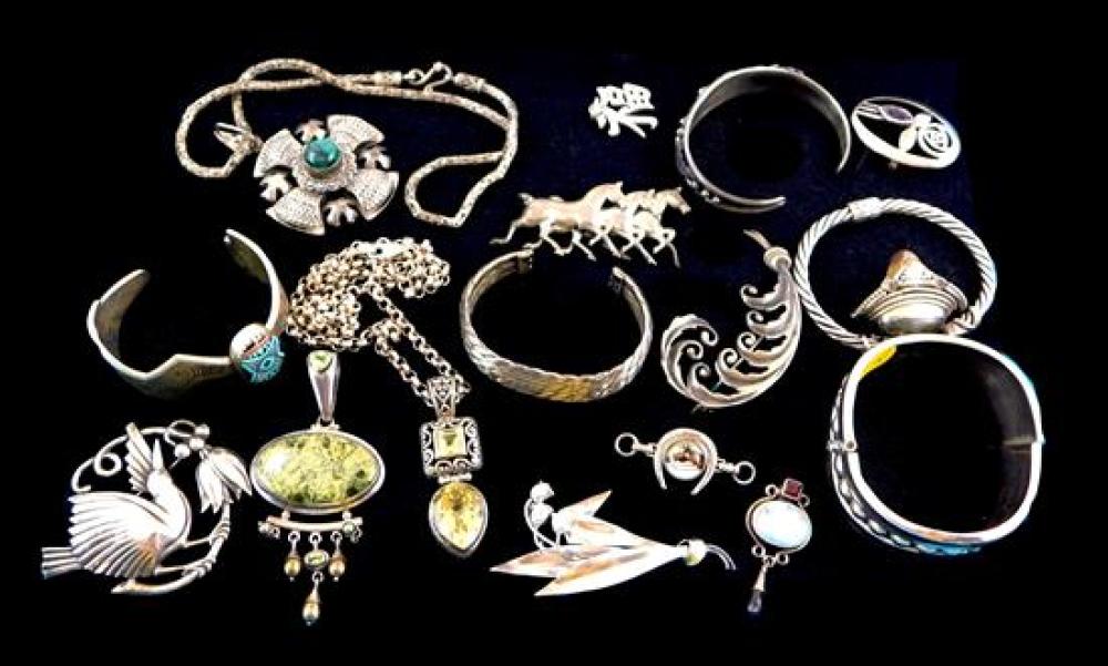 STERLING JEWELRY SEVENTEEN PIECES 31d128