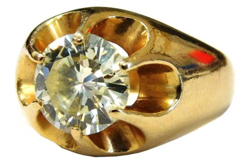 JEWELRY: MAN'S 14K DIAMOND RING,