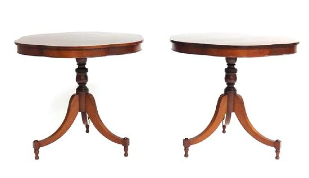 PAIR OF MARGOLIS SIDE TABLES HANDMADE 31d423