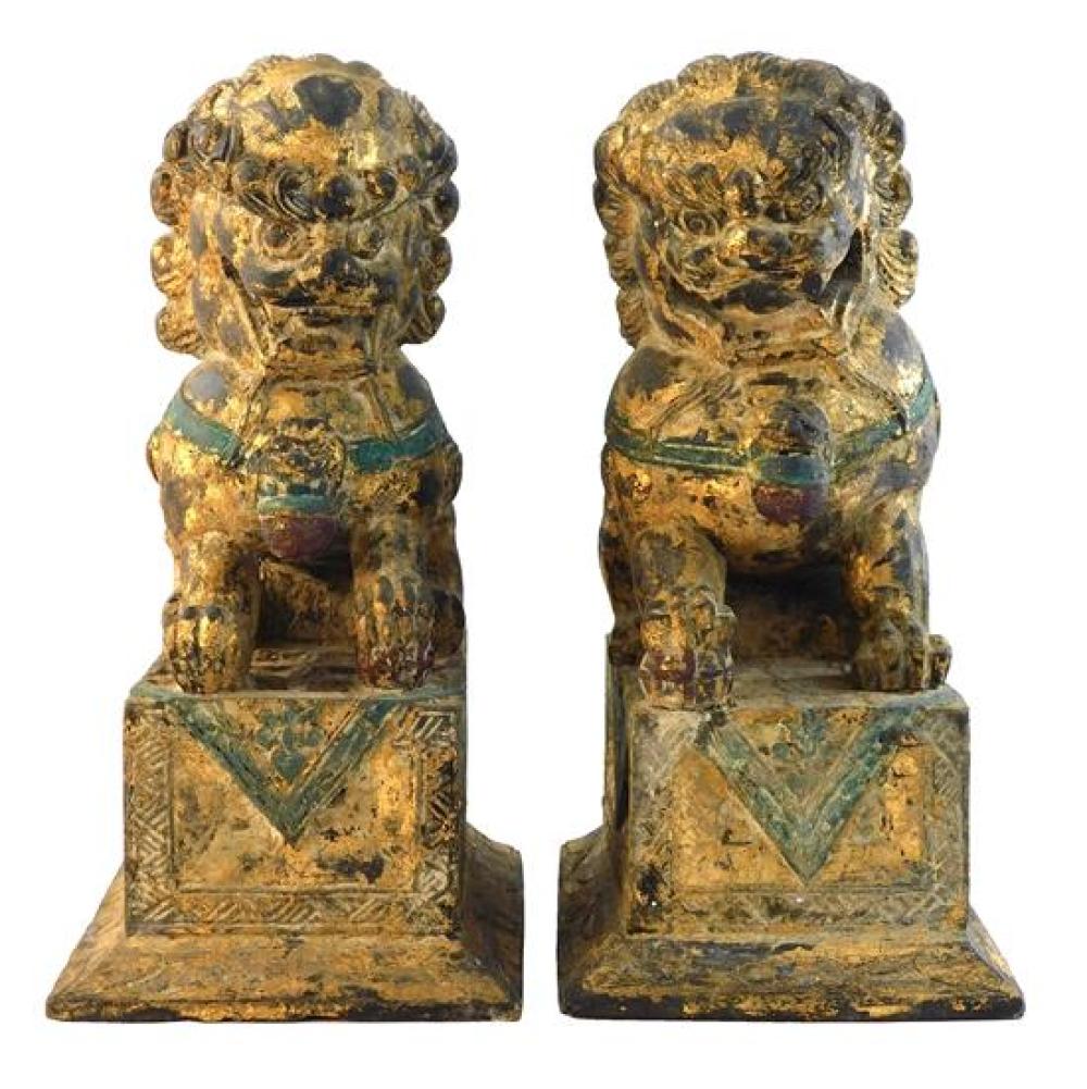 ASIAN PAIR OF FOO DOGS CARVED 31d461