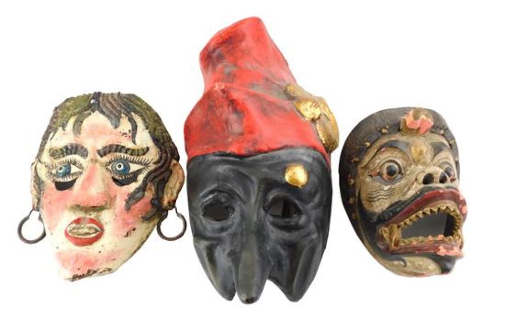 THREE ASSORTED MASKS VENETIAN 31d490