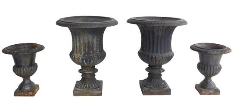 FOUR IRON GARDEN URNS TWO SIZES 31d4a0