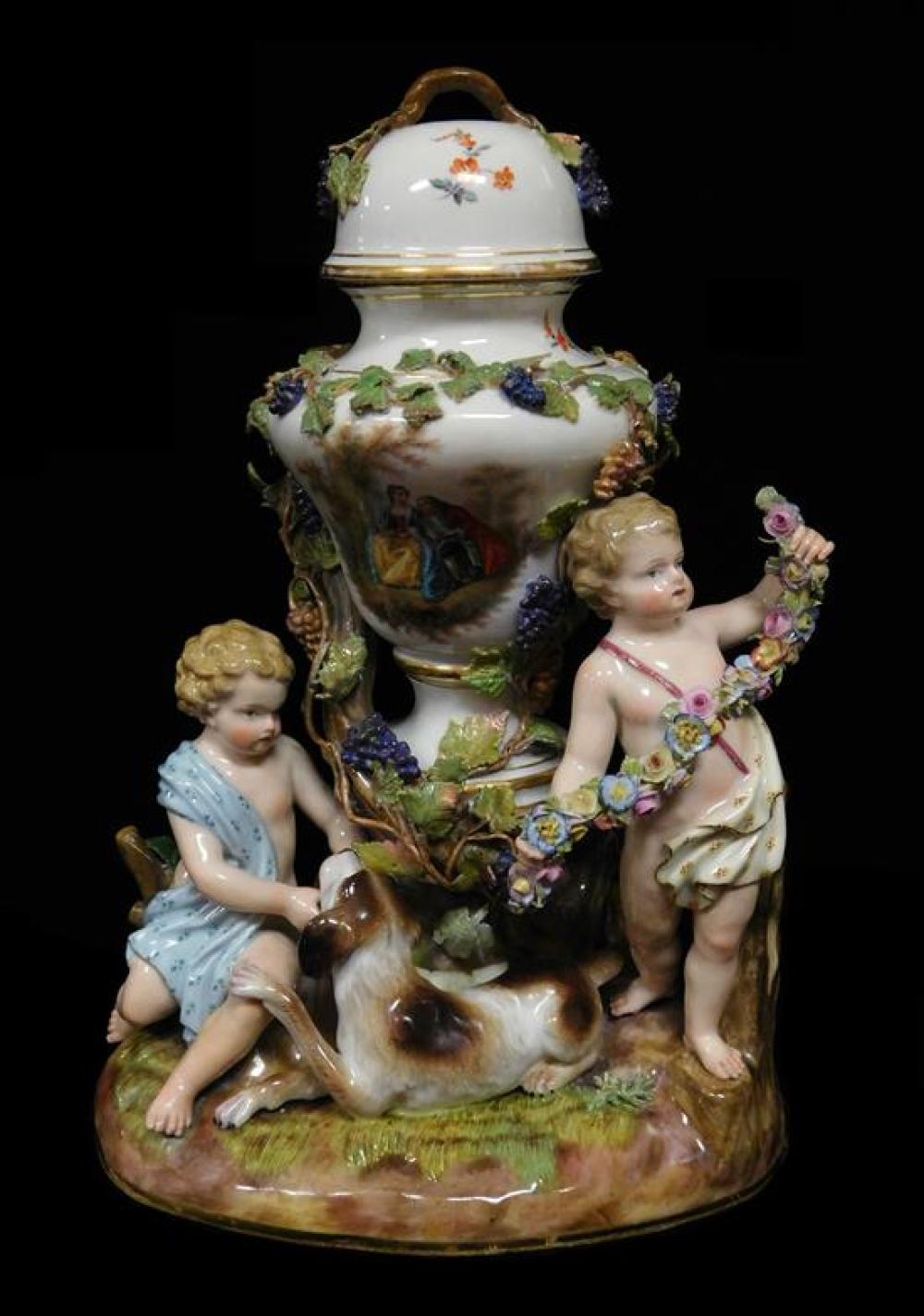 MEISSEN PORCELAIN FIGURINE, COVERED