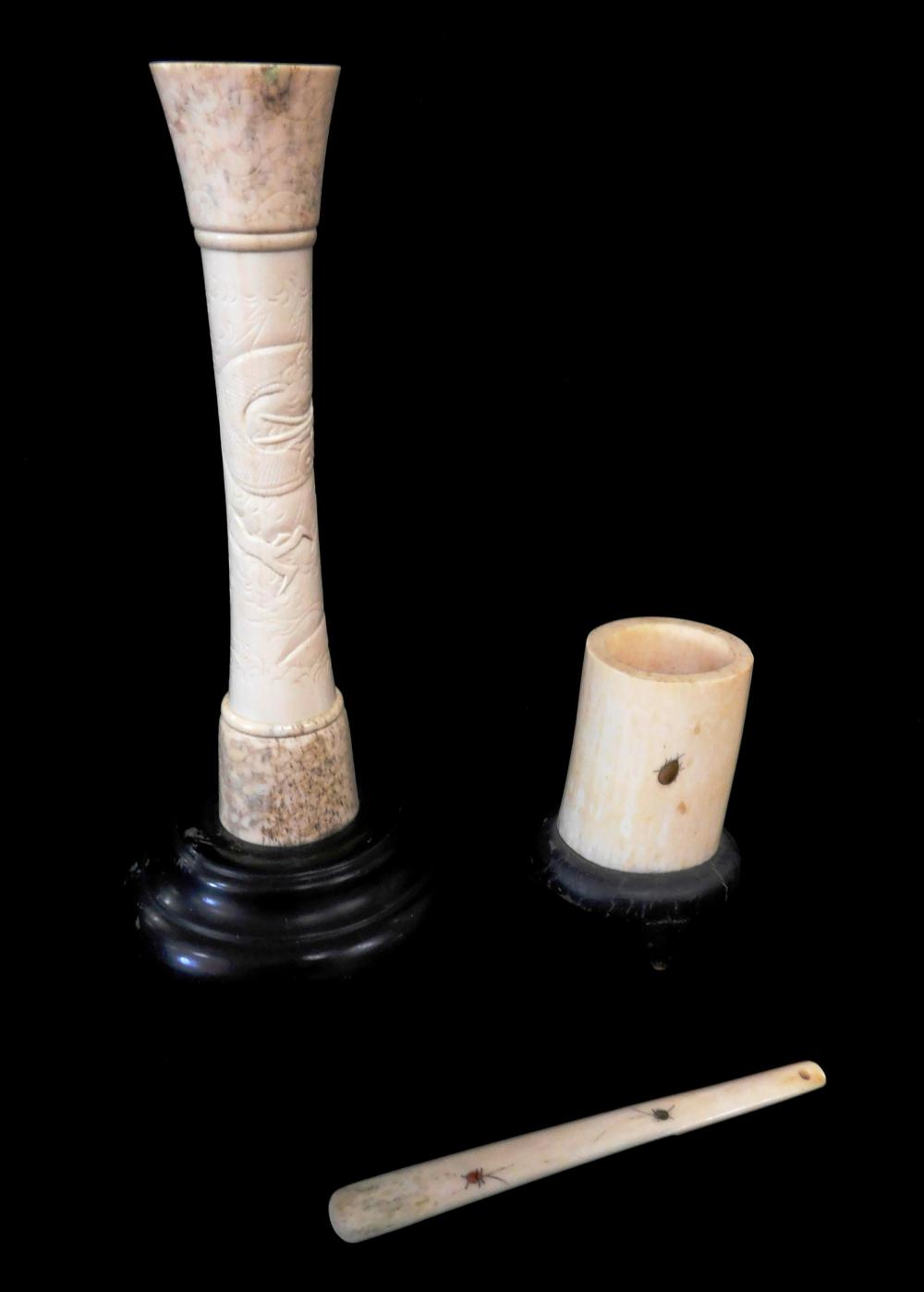 ASIAN: THREE PIECES OF CARVED IVORY/