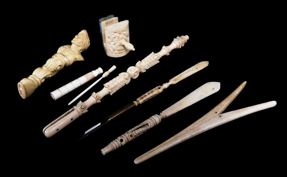 LOT OF MOSTLY IVORY ACCESSORIES