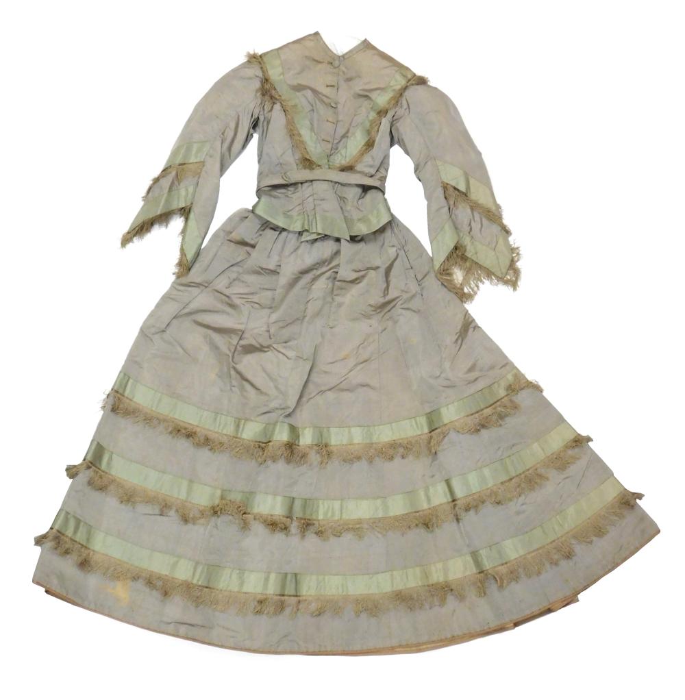 GREY TAFFETA DRESS, MID-19TH C.,