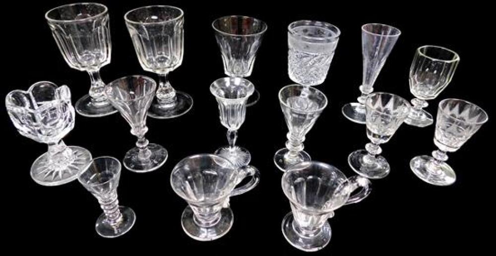 GLASS FIFTEEN FREE AND MOLD BLOWN 31d8c6