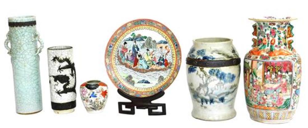 ASIAN: SIX PIECES OF CHINESE POTTERY