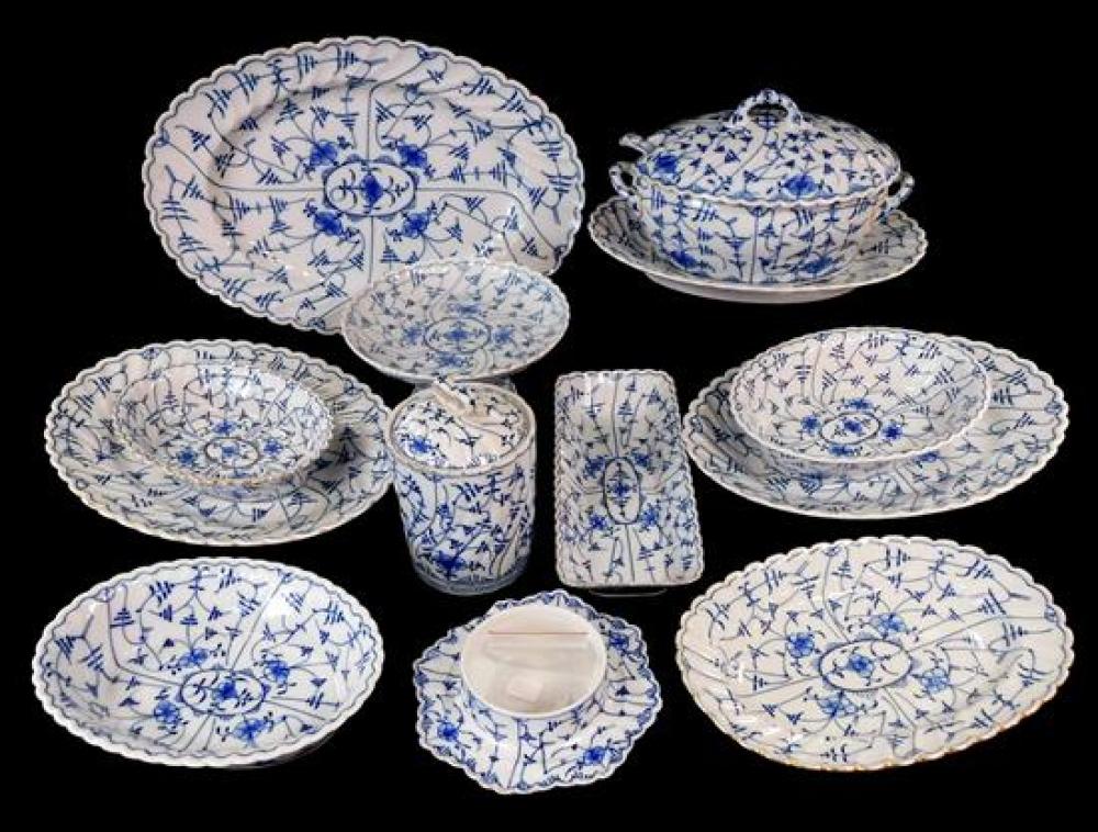 CHINA ROYAL TETTAU CHATEAU BLUE  31dbe2