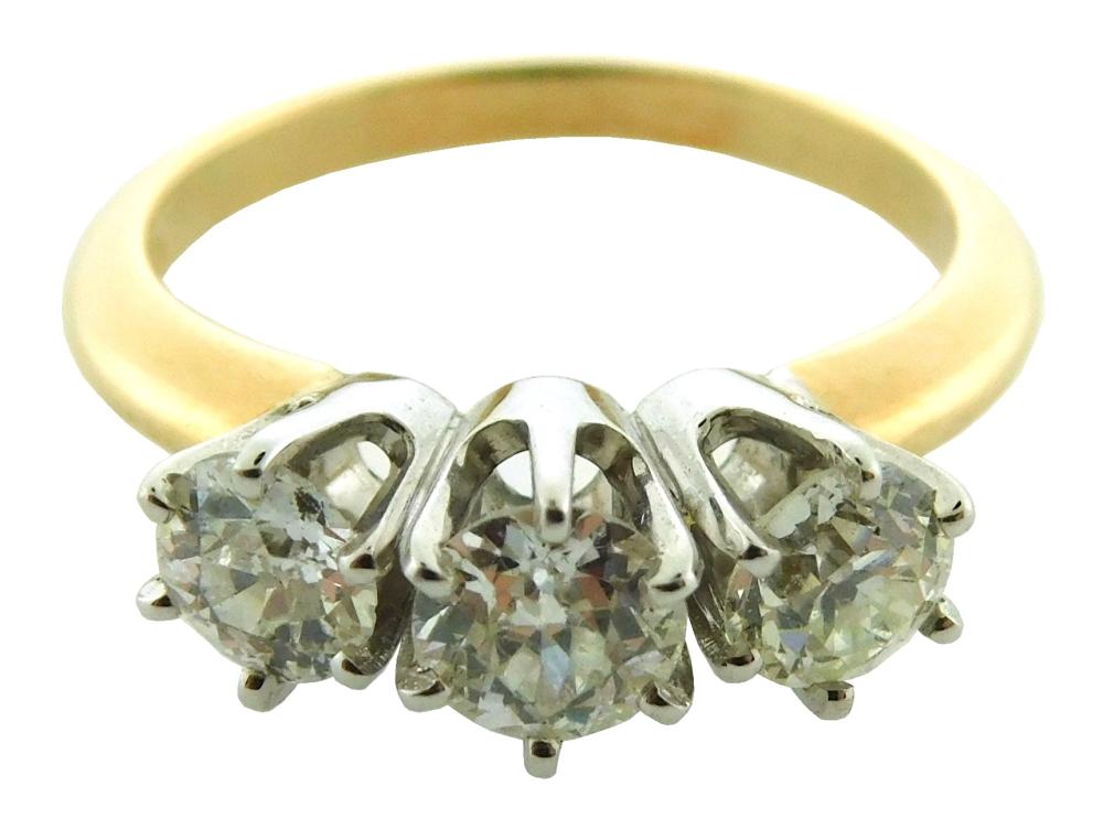 JEWELRY: 14K THREE-DIAMOND RING,