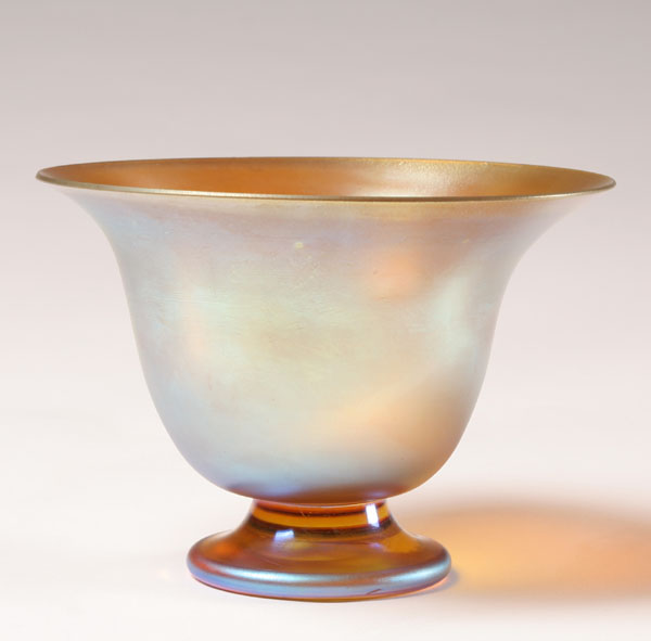 Iridescent gold art glass bowl  4fc8e