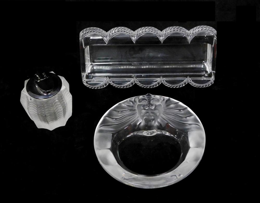 GLASS LALIQUE THREE SIGNED PIECES  31ddc2
