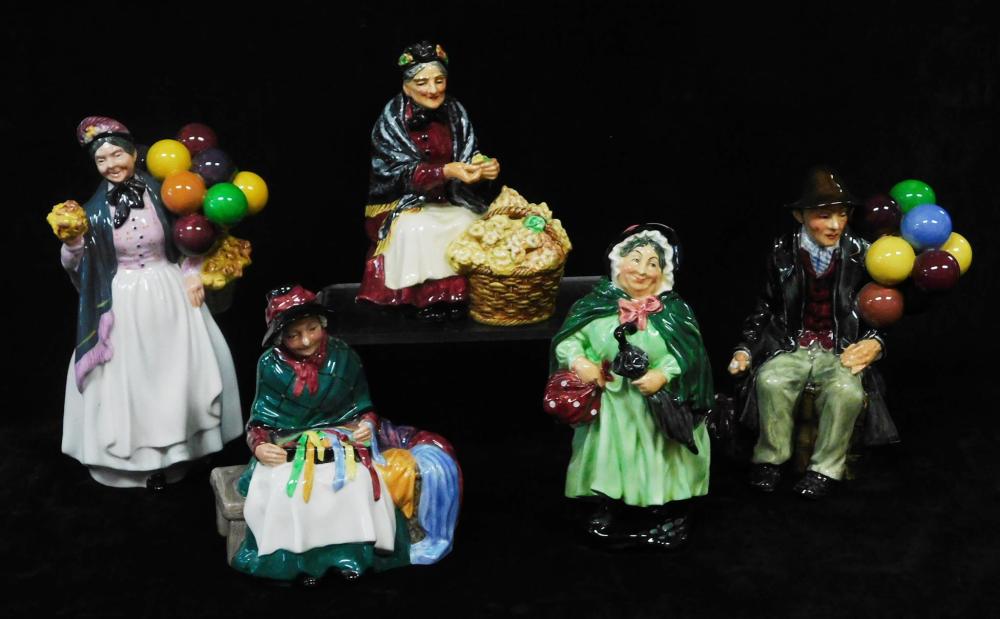 ROYAL DOULTON BONE CHINA FIGURES  31de28