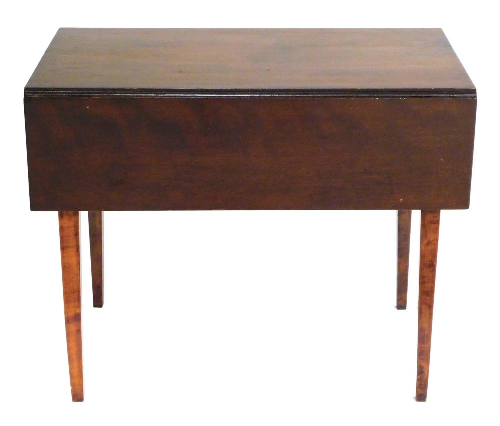 AMERICAN PEMBROKE TABLE, 19TH C,