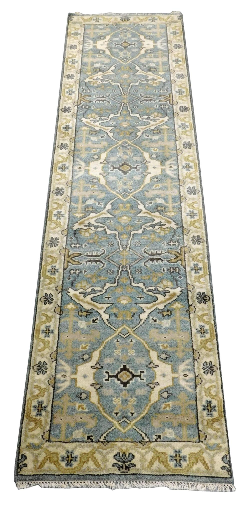 RUG TURKISH OUSHAK RUNNER 2 6  31df7d