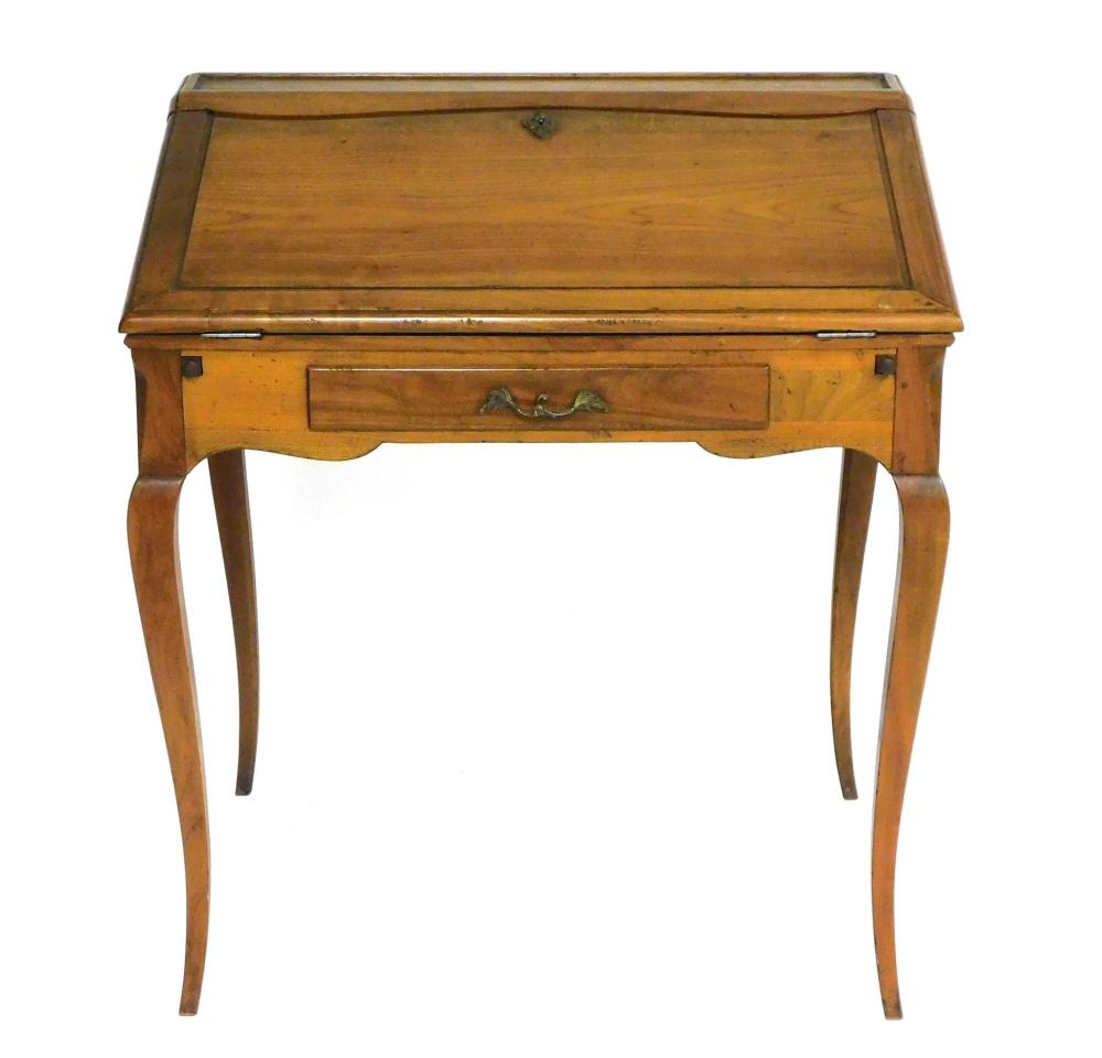 LOUIS XVI FORM LADY S WRITING DESK  31dfa3