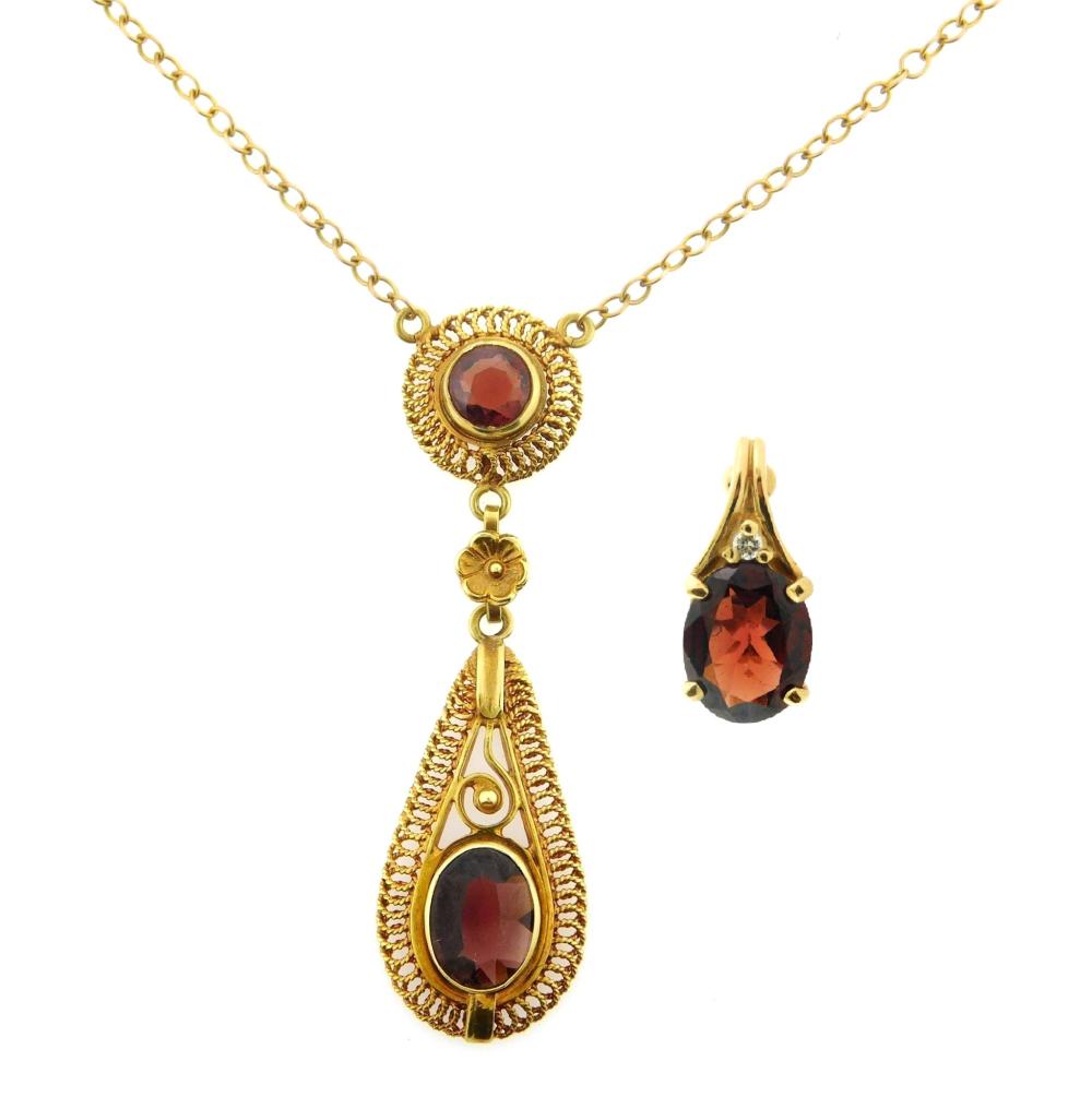 JEWELRY: 18K GARNET NECKLACE AND