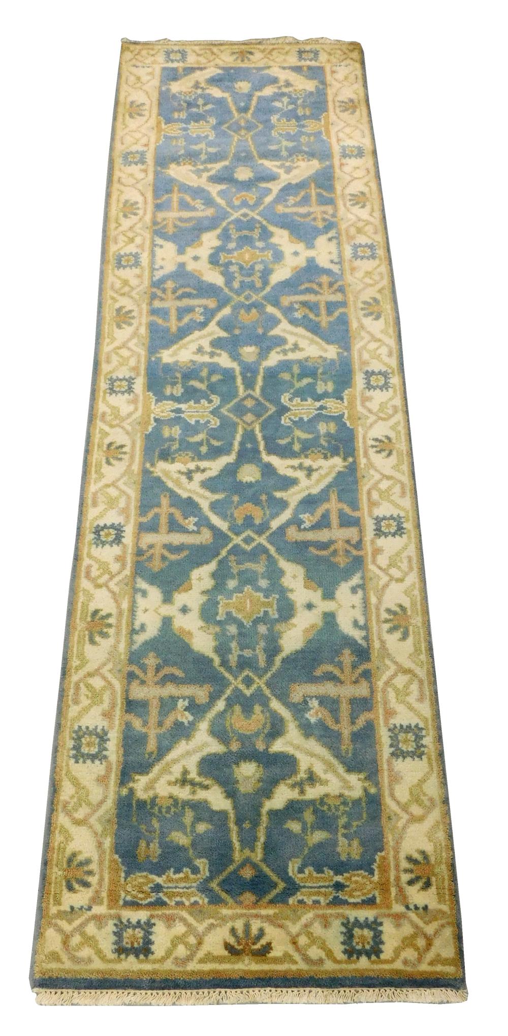 RUG TURKISH OUSHAK 2 8 X 9 10  31e0cc